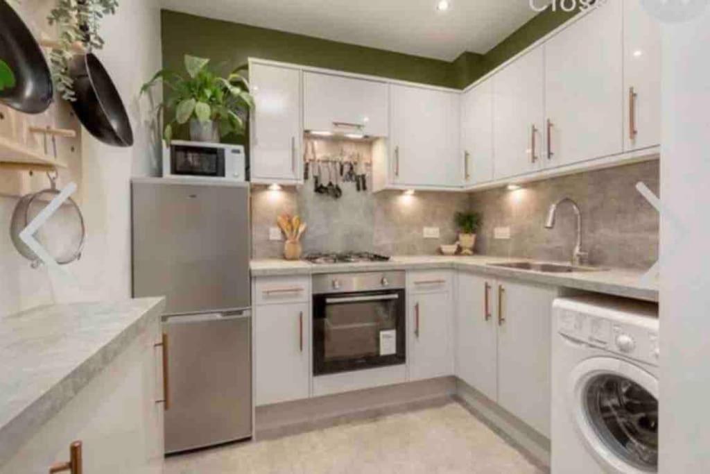 Cosy 2 Bedroom Flat In EDI Exterior photo